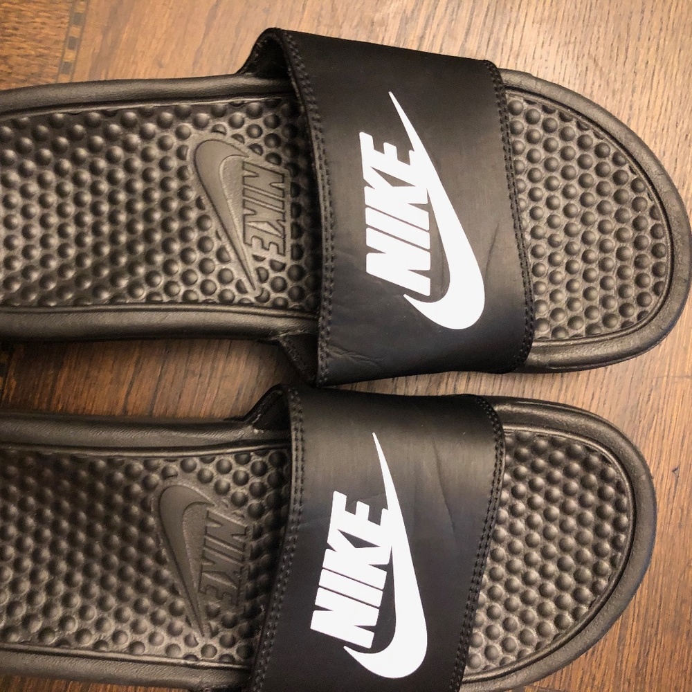 Nike slides